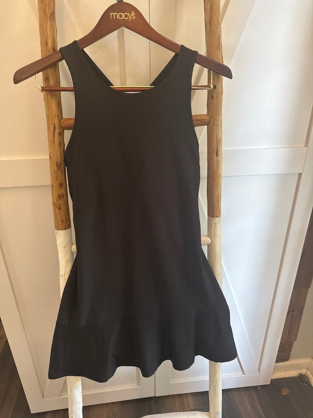 Etonic Women’s Flounce Hem Active dress Black Medium NWT